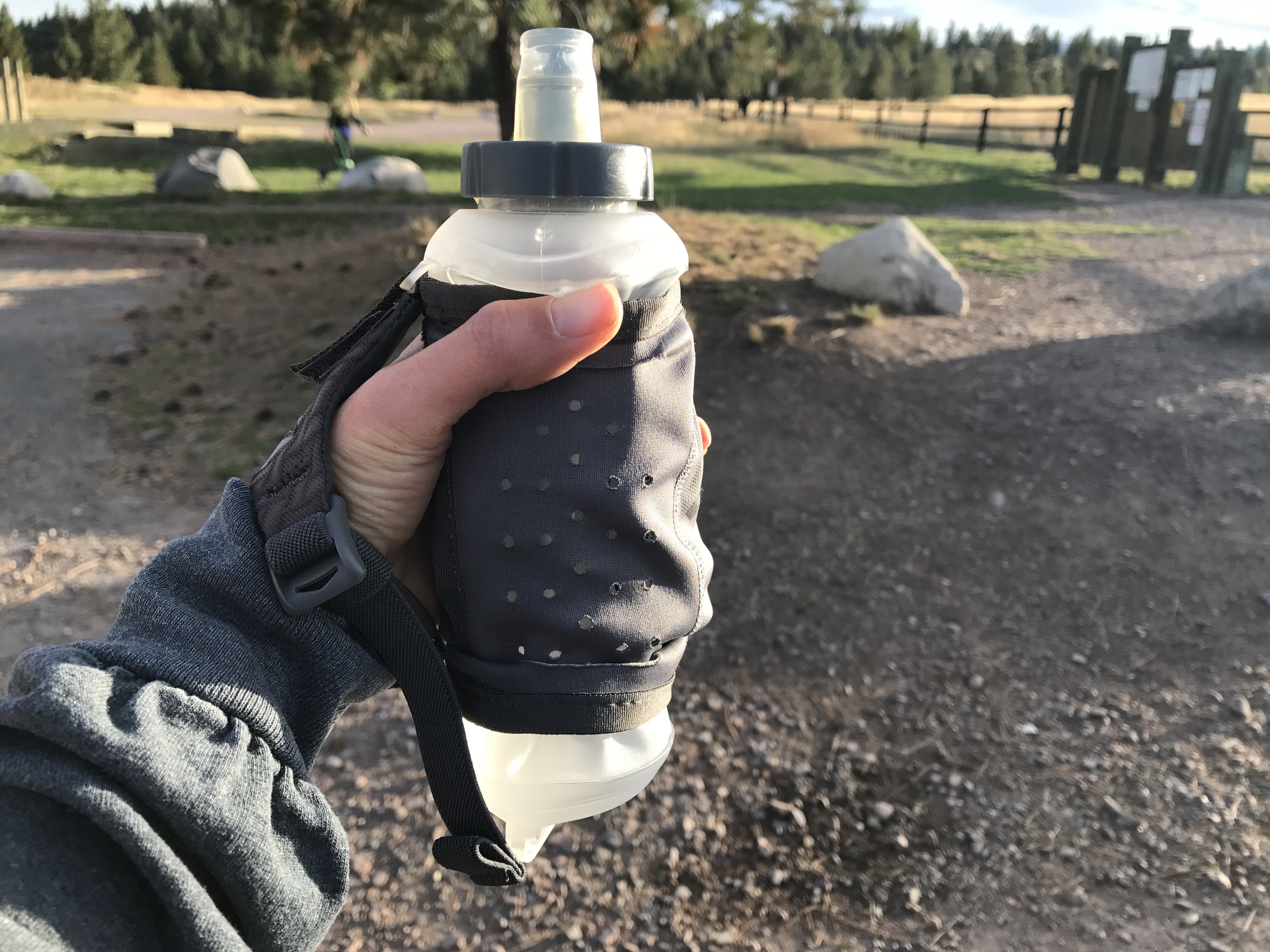 Nathan SpeedDraw Plus Insulated Handheld Water Bottle - 18 fl. oz